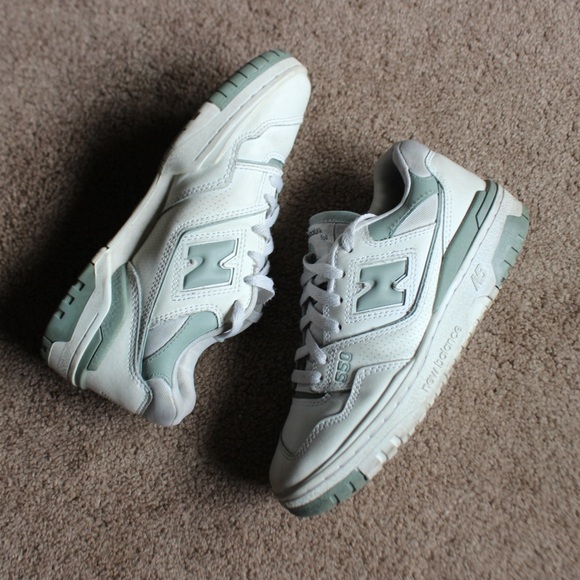 New Balance 550 White and Mint Sneakers - Picture 1 of 2